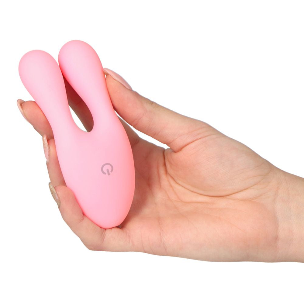 vibratore clitoride magic ears toyz4lovers confronto con mano